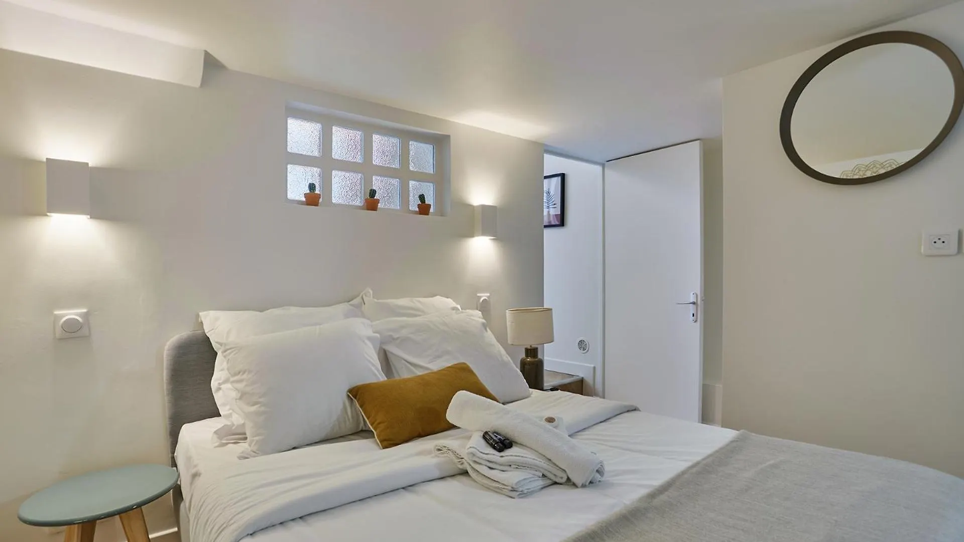 Saint Germain Des Pres By Prestige * Paris